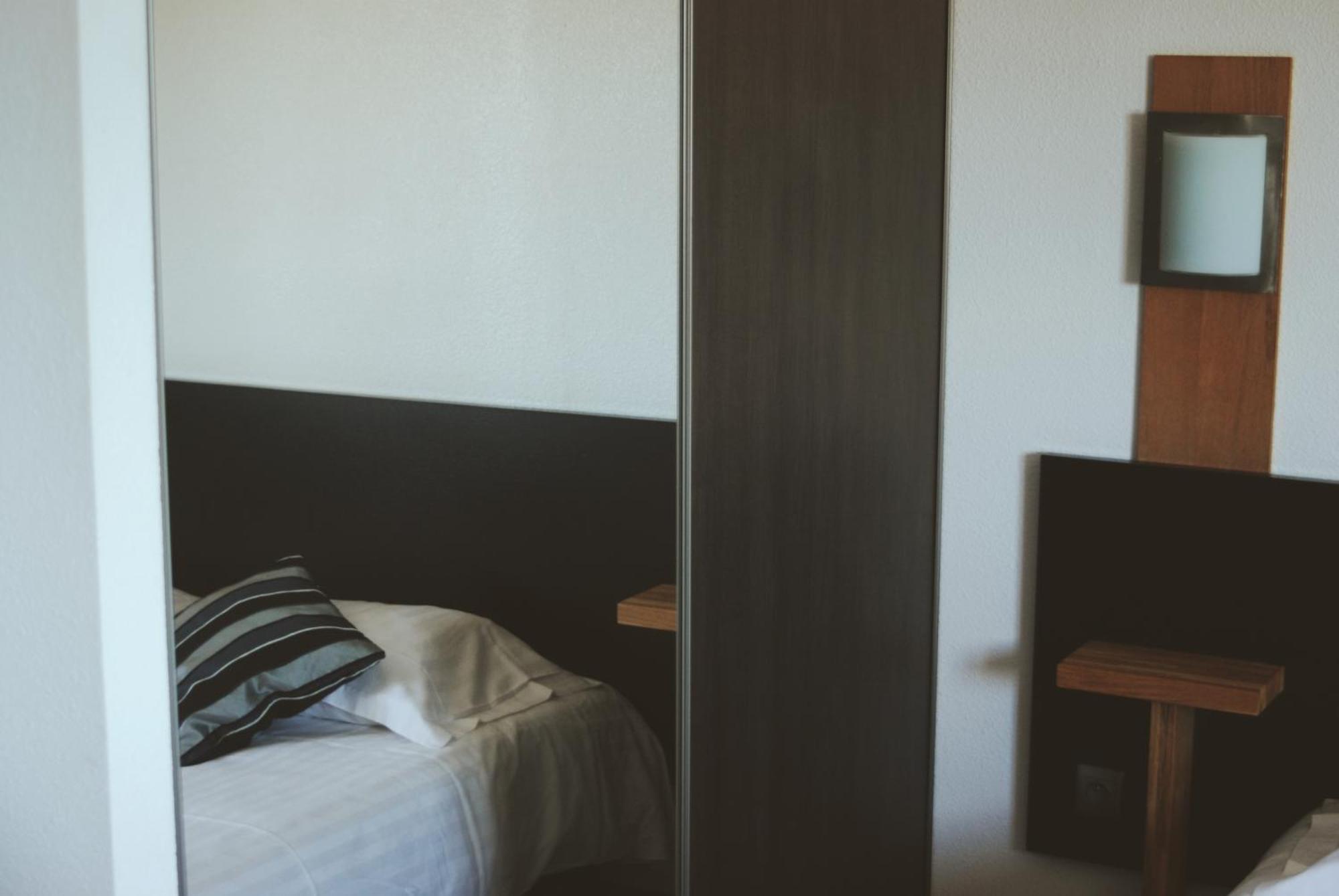 Appart'Hotel Residella House Room & Kitchen Avignon Le Pontet Le Pontet  Exterior foto